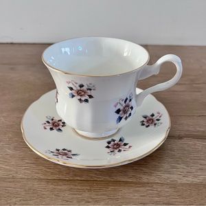 Vintage Royal Grafton Fine‎ Bone China Made in England Flower Cup & Saucer Set